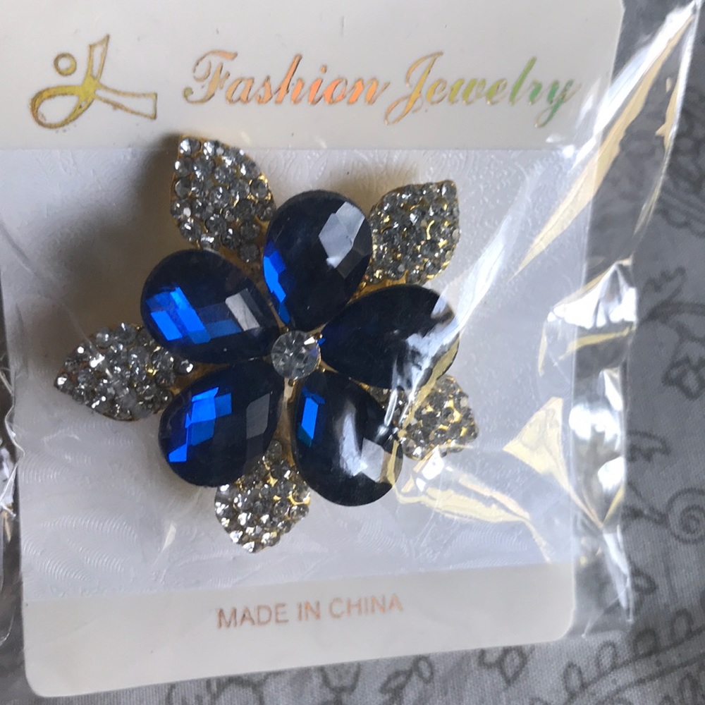 Crystal Flower brooch